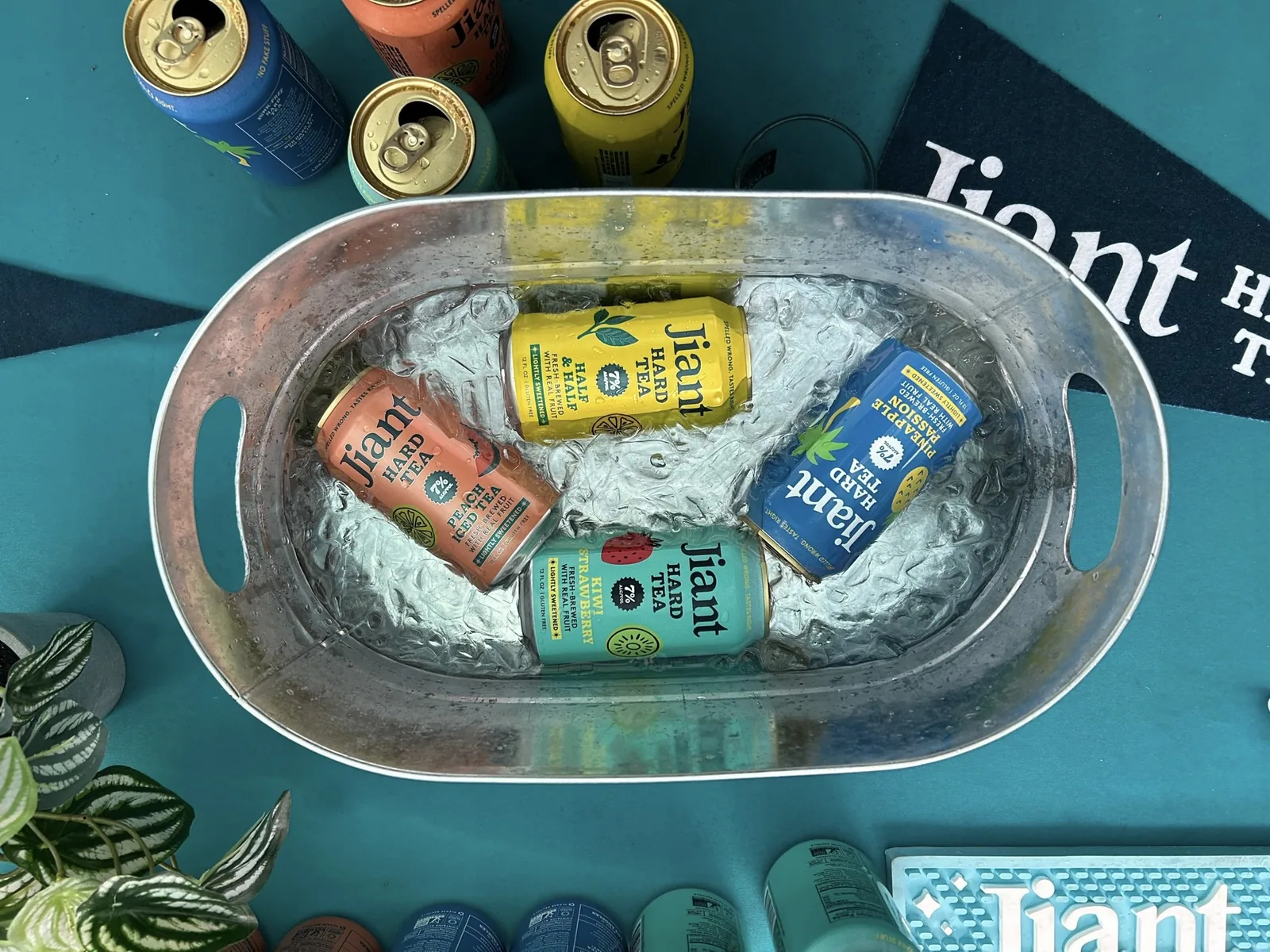 Jiant cans on ice